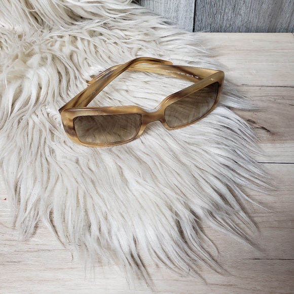 MIU MIU - Sunglasses - Picture 15 of 15